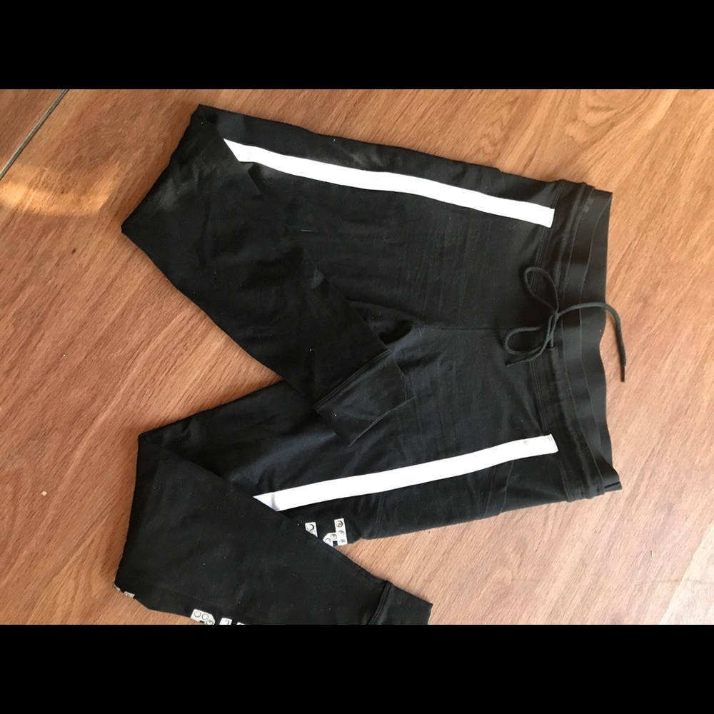 Victoria’s Secret Pink Leggings - Picture 3 of 8